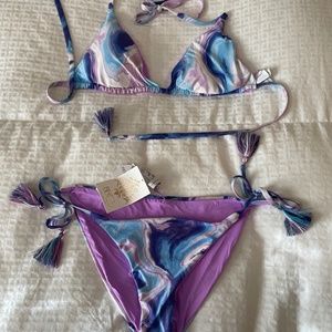 Becca -String bikini